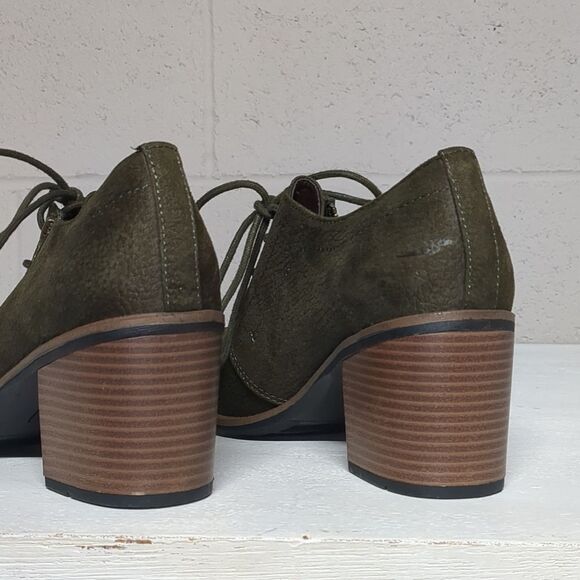 Women's White Mountain Oxford Style Heel Size 10 Dark Academia - Picture 4 of 8